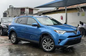 Toyota RAV4 2016 Blue