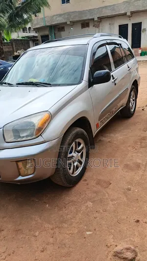 Toyota RAV4 2004 Silver