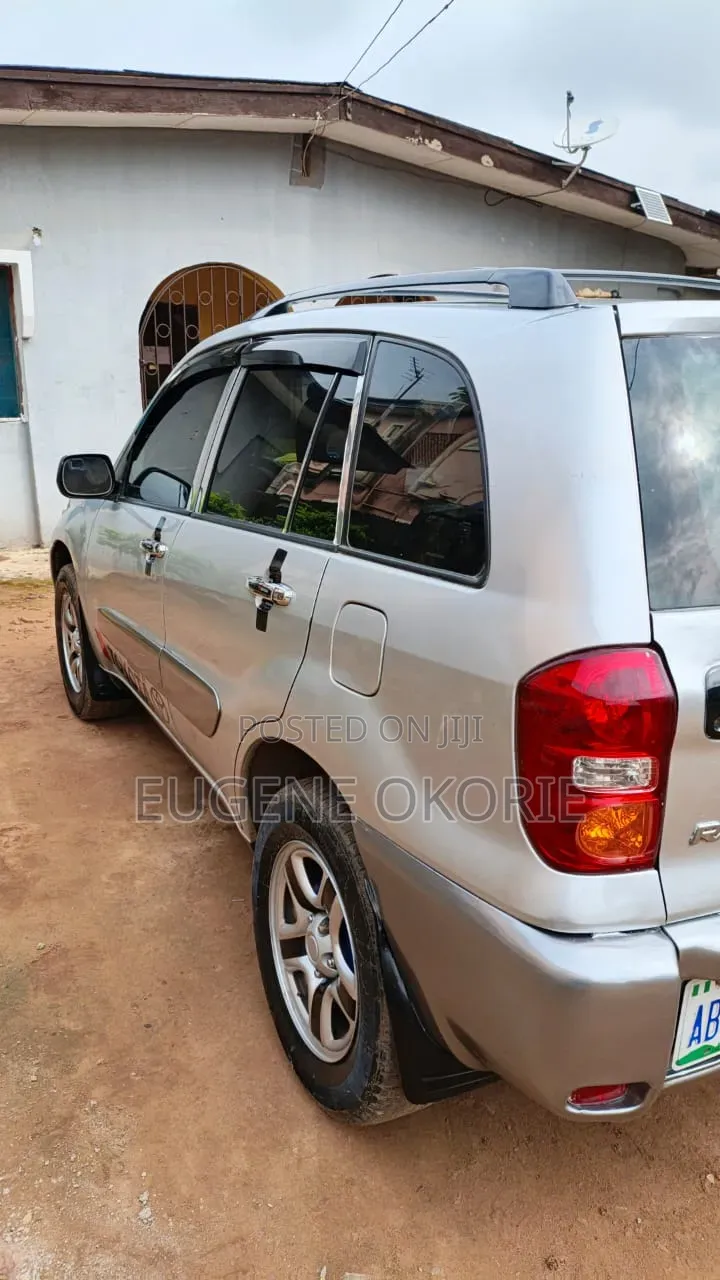 Toyota RAV4 2004 Silver