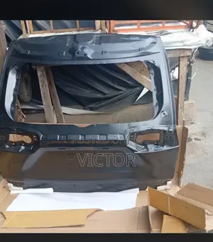 Empty Boot Rx 350 2018