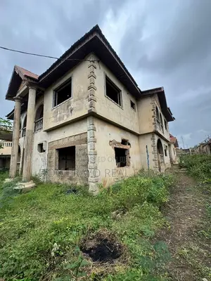 8bdrm Duplex in Ile Tuntun Idishin for sale