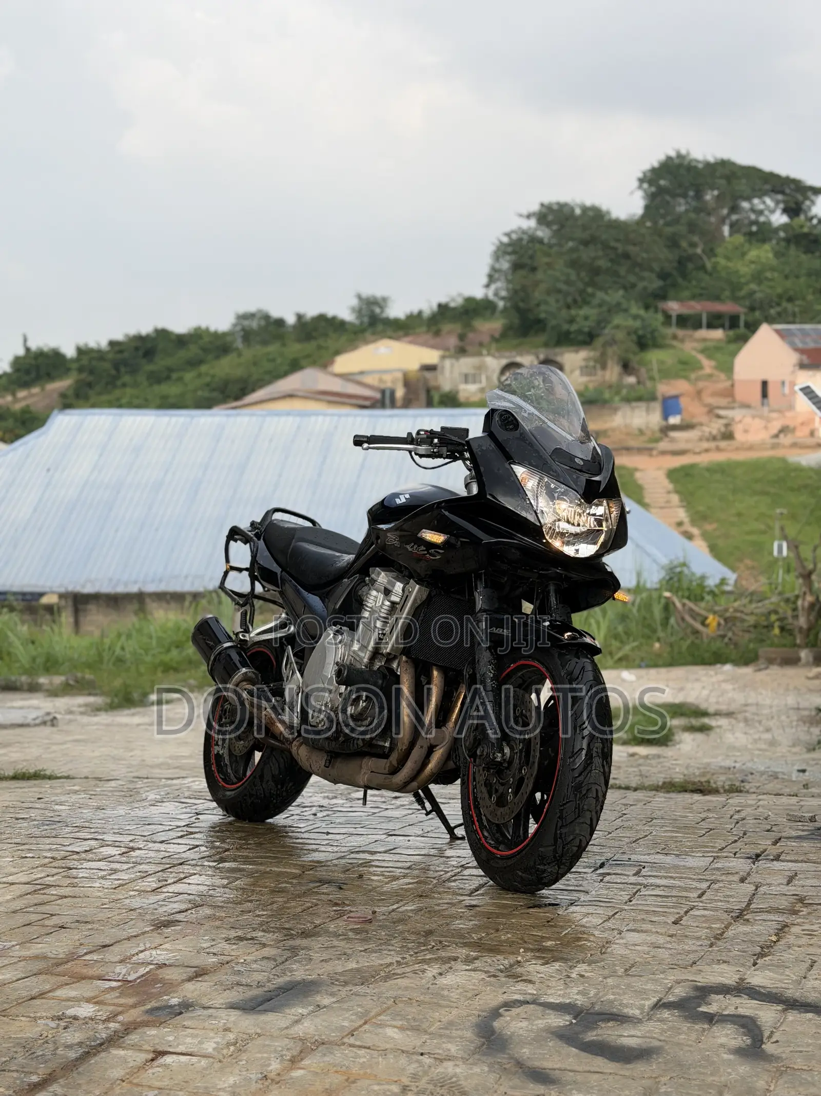 Suzuki Bandit 2012 Black
