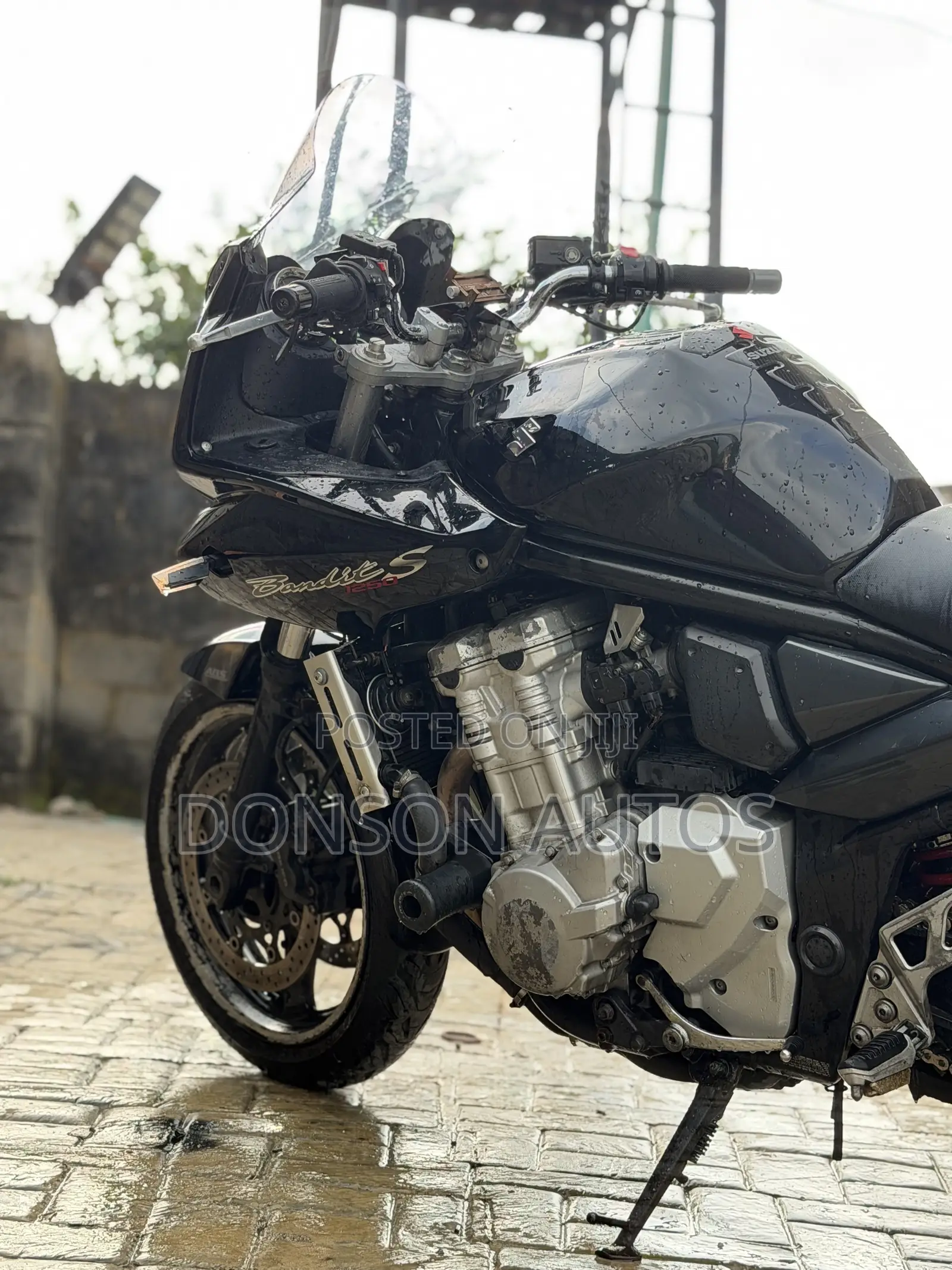 Suzuki Bandit 2012 Black