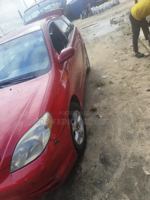 Toyota Matrix Standard FWD (1.8L 4cyl 5M) 2004 Red