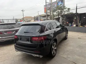 Mercedes-Benz GLC-Class 2017 Black