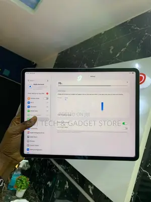 Apple iPad Pro (2022) 256 GB Silver