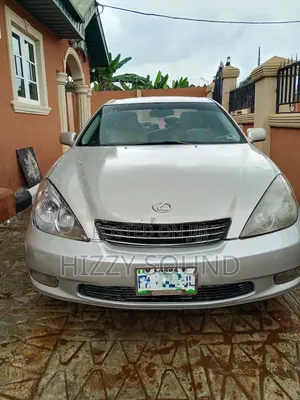 Lexus ES 2022 Silver