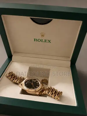 Gold-Tone Luxury-Style Wristwatch