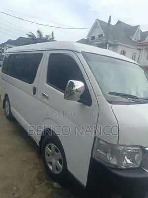 Toyota HiAce 2014 White