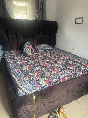 Bedframe 6by6 Size