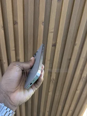 Apple iPhone 15 Pro 128 GB Gray
