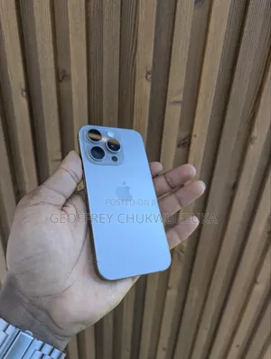 Apple iPhone 15 Pro 128 GB Gray