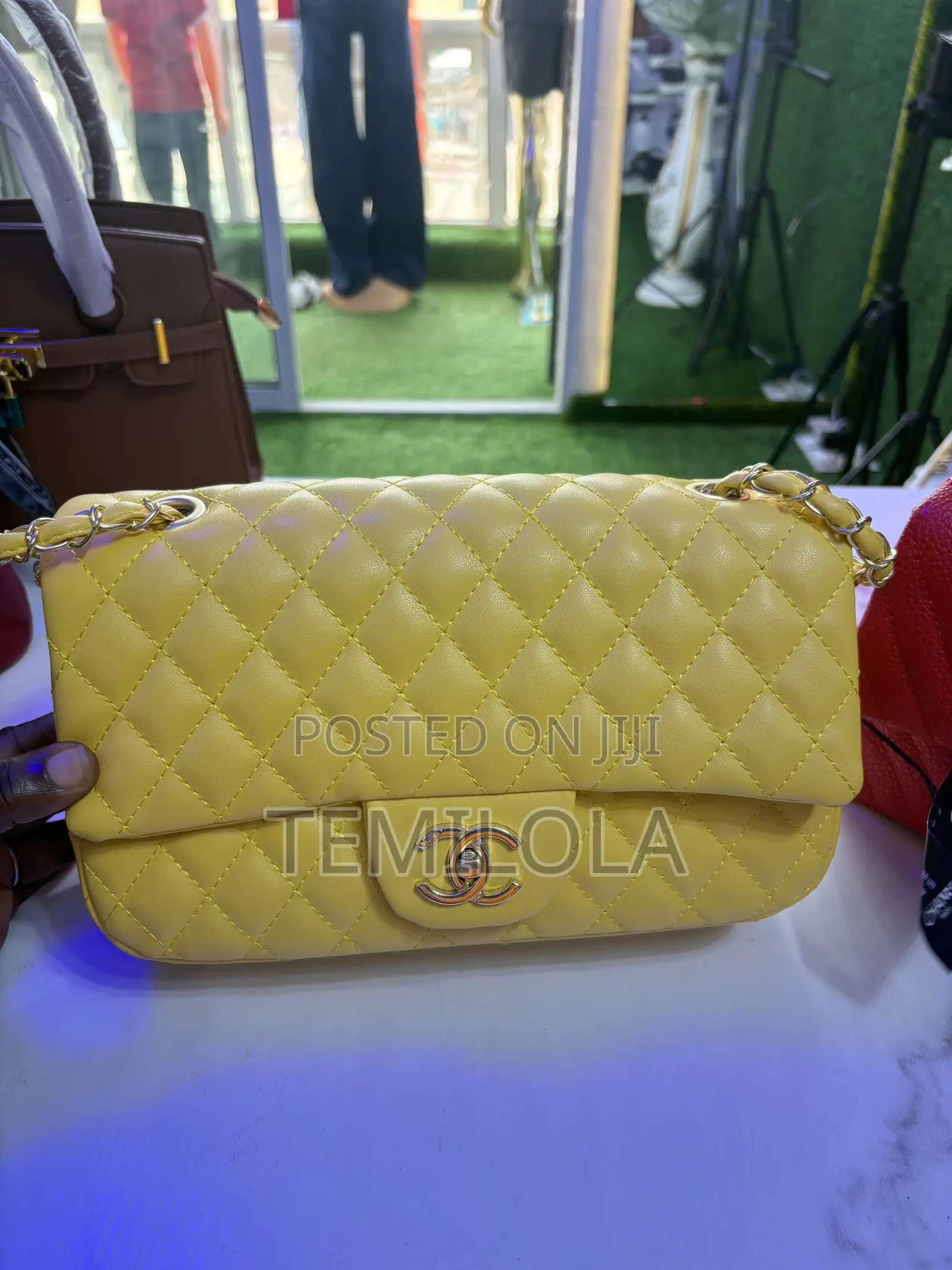 Channel Chain Bag