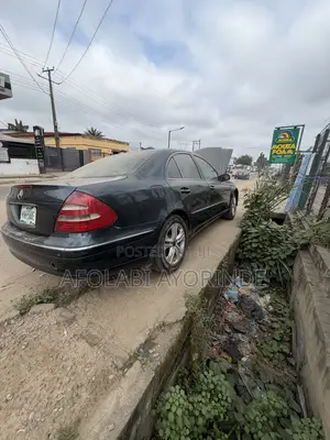 Mercedes-Benz E320 2003 Black