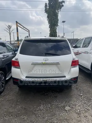 Toyota Highlander 2012 White