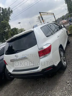 Toyota Highlander 2012 White