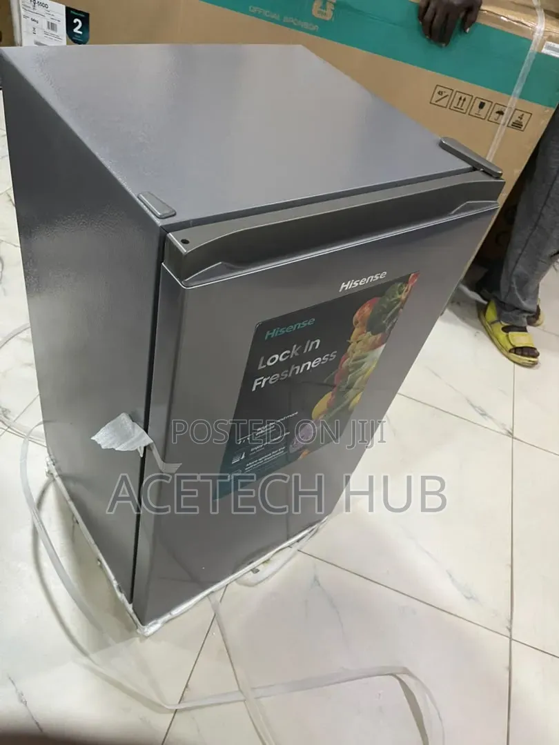 Compact Hisense 93L Fridge at a Great Price