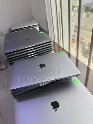 Laptop Apple MacBook Pro 2020 8GB Apple M1 SSD 256GB