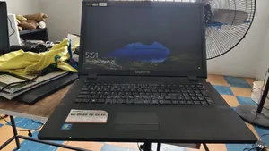 Laptop Gateway GWAP42424 8GB Intel Core i7 SSD 256GB