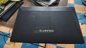 Laptop Gateway GWAP42424 8GB Intel Core i7 SSD 256GB