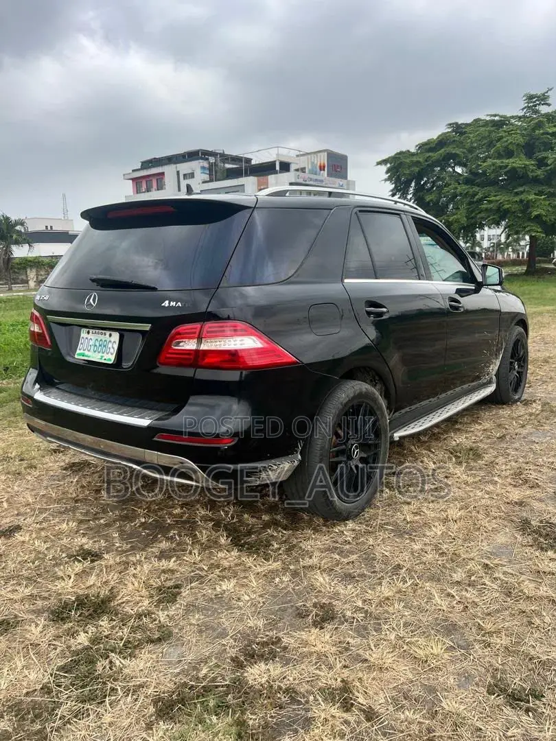 Mercedes-Benz M Class 2012 Black