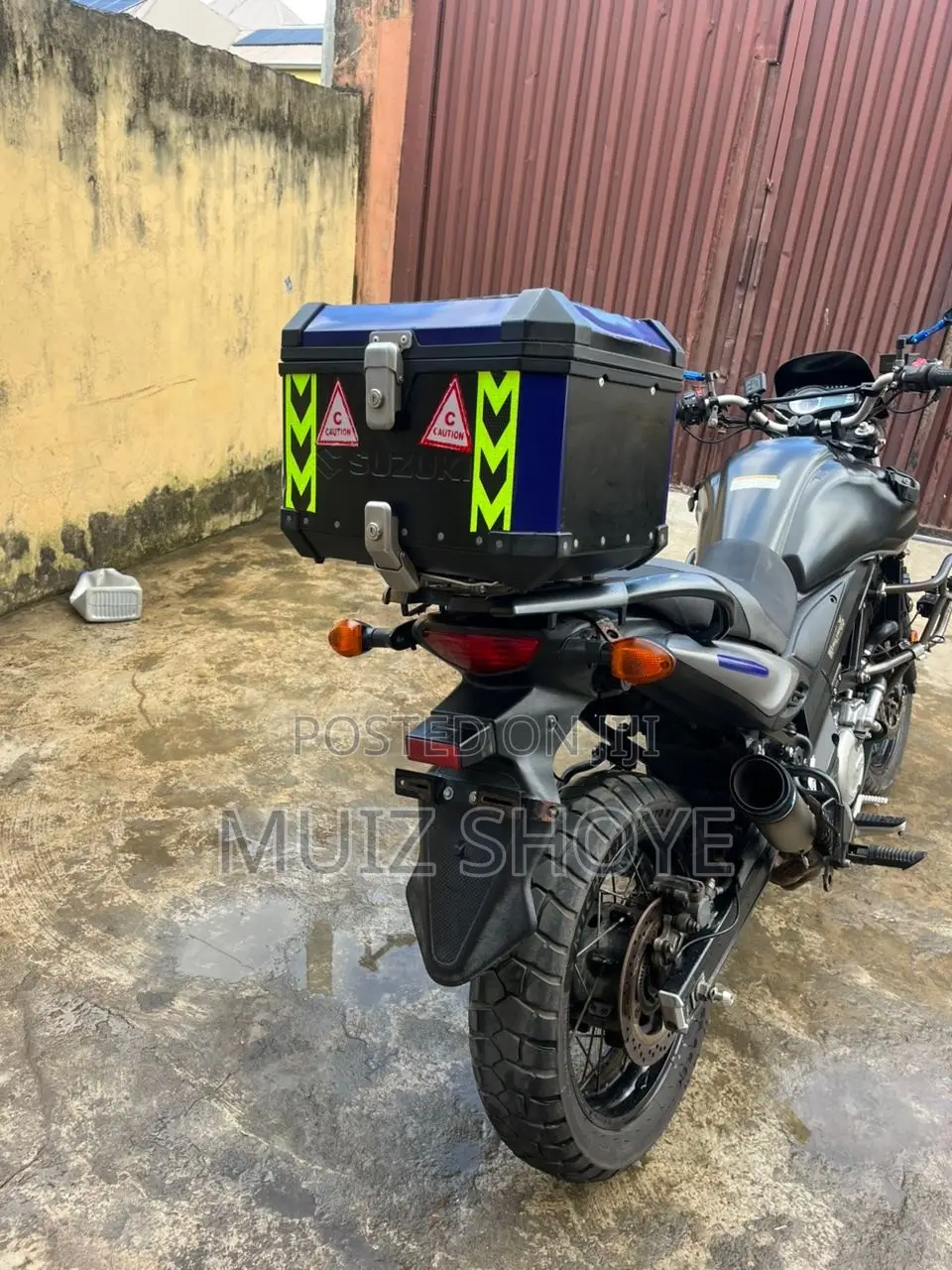 Suzuki V-Strom 2015 Black