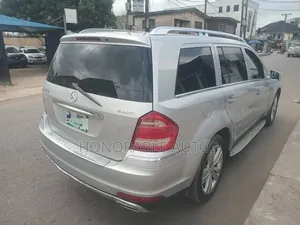 Mercedes-Benz GL-Class 2011 Silver