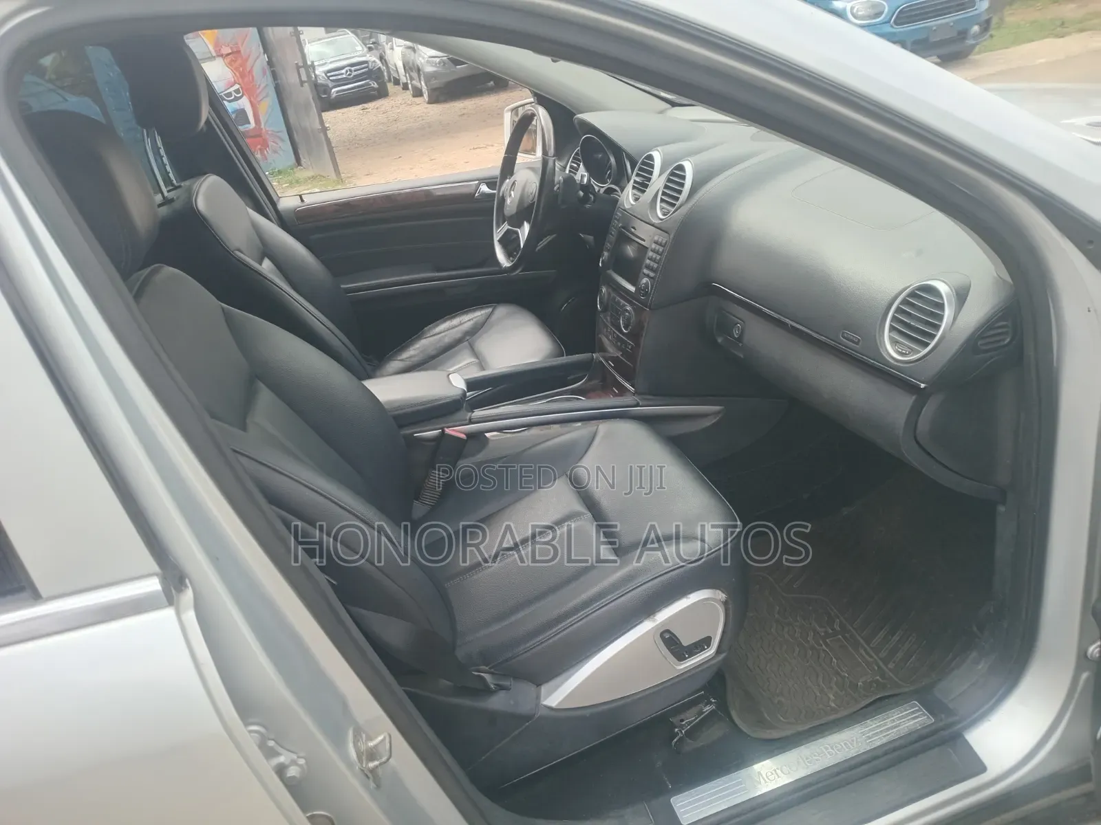 Mercedes-Benz GL-Class 2011 Silver