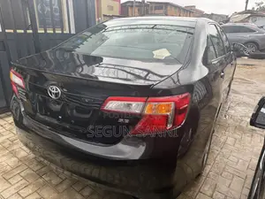 Toyota Camry SE 4dr Sedan (2.5L 4cyl 6A) 2014 Black