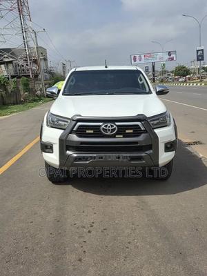 Toyota Hilux 2017 White