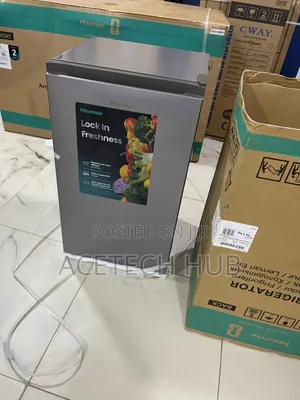 Hisense REF093DR – Small Size, Great Convenience