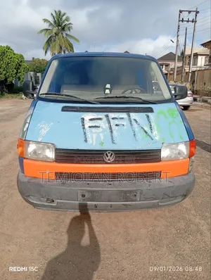 Volkswagen Transporter 2005 Blue