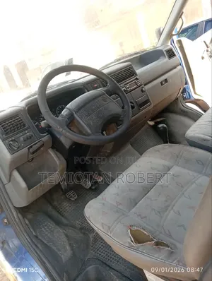Volkswagen Transporter 2005 Blue