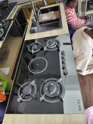 4 Burner Gas & Electric Built-in Cooker.