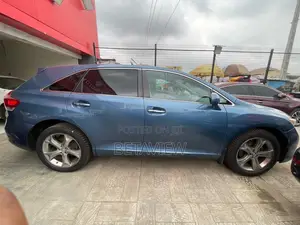 Toyota Venza 2010 Blue