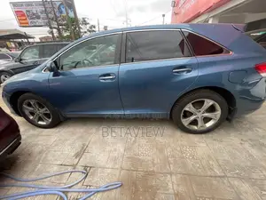 Toyota Venza 2010 Blue