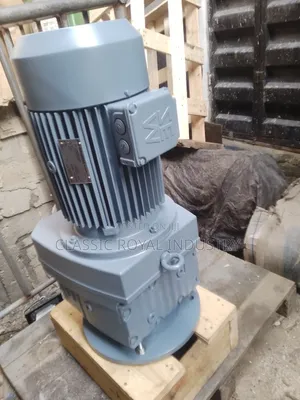 Sew Eurodrive Straight Shaft Flange Gear Motor 11 Kw  Price Negotiable