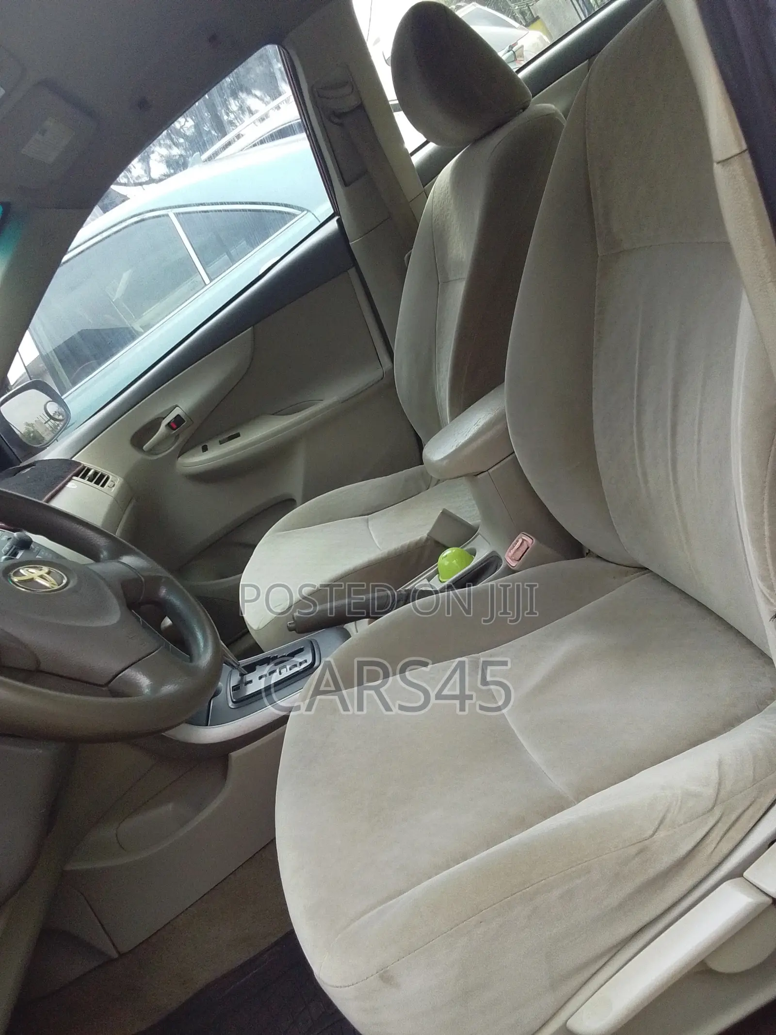 Toyota Corolla 2009 Red