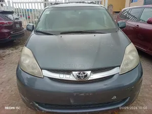 Toyota Sienna XLE 2005 Gray