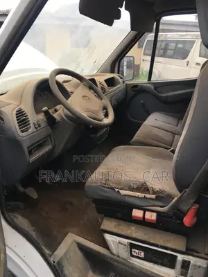 Mercedes-Benz Sprinter 2005 White