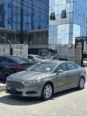 Ford Fusion SE 4dr Sedan (2.5L 4cyl 6A) 2014 Gray