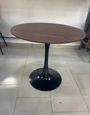 Tuli Pedestal Table