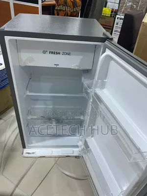 Hisense REF093DR – Compact Fridge for Every Space
