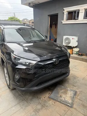 Toyota RAV4 2021 Black
