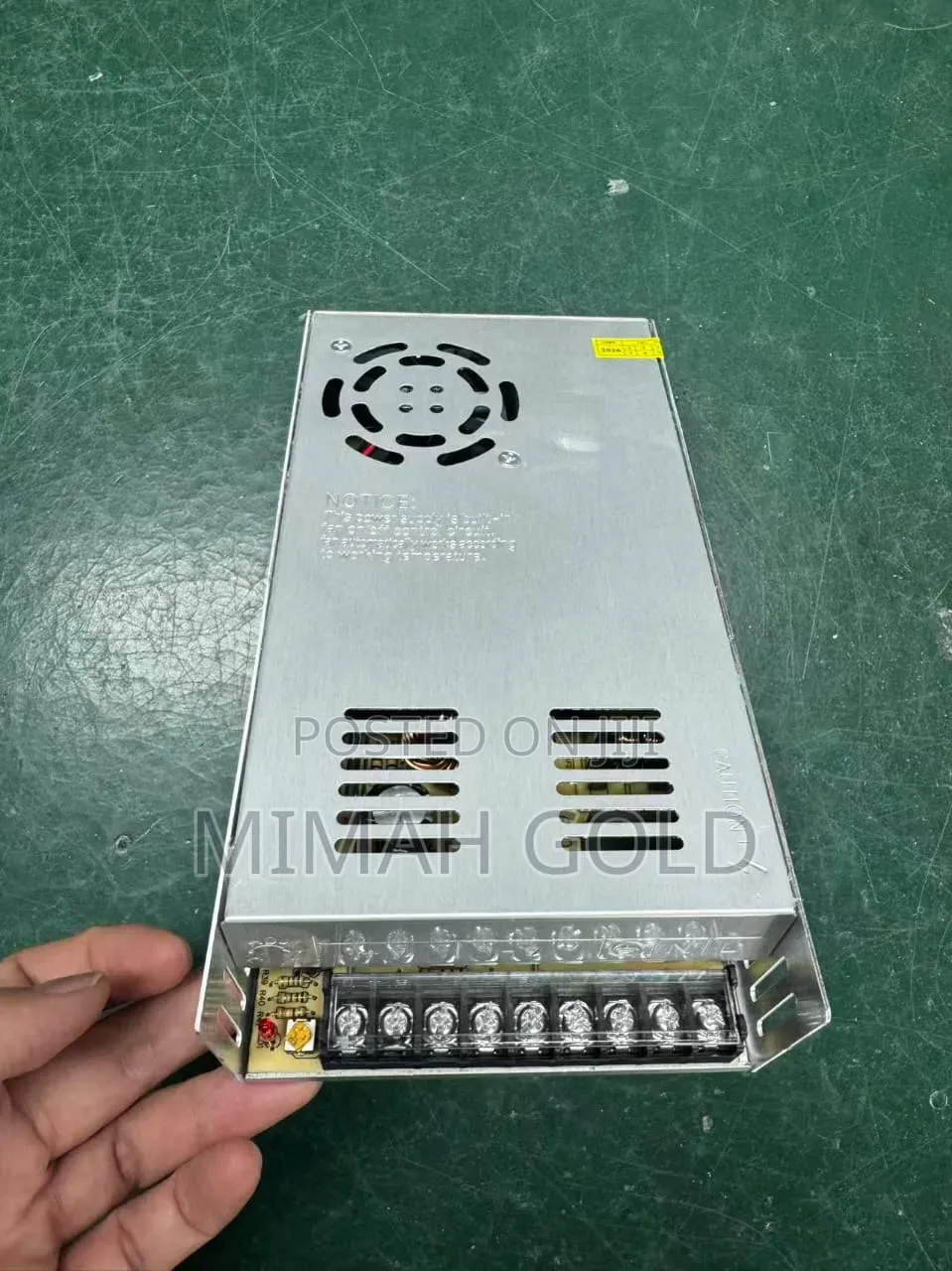 AC-Dc Adaptor
