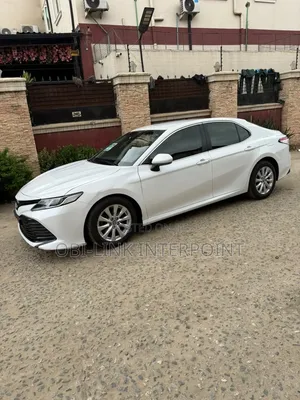 Toyota Camry 2019 White