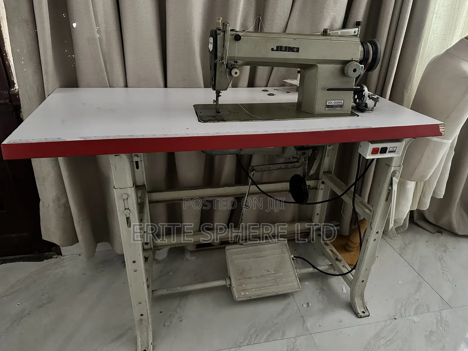 Industrial Sewing Machine