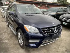 Mercedes-Benz M Class 2014 Blue