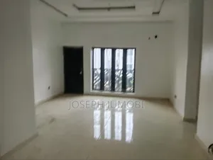3bdrm Block of Flats in Top Homes, Life Camp for rent