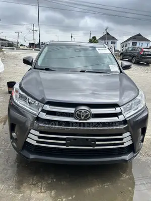 Toyota Highlander 2018 Gray